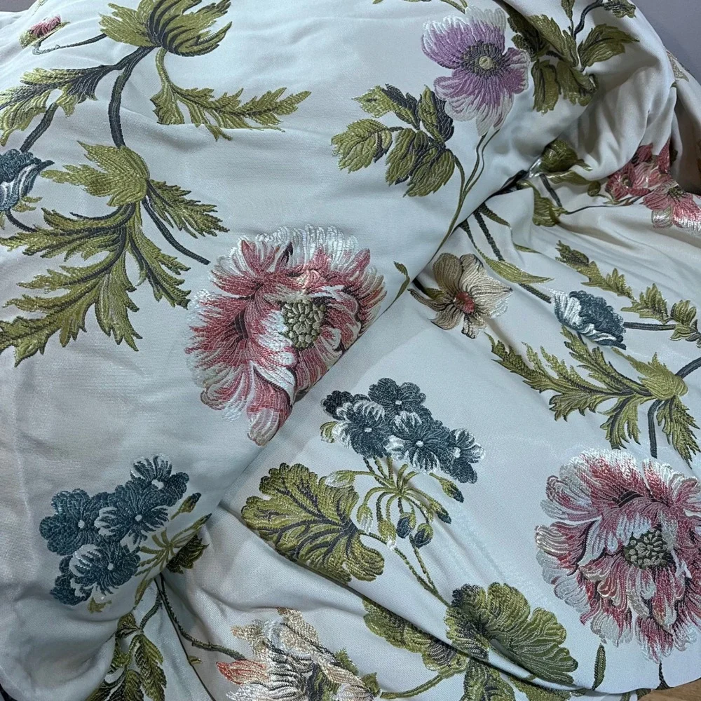 Croscill Daphne Queen Comforter Vtg Regency Floral Embroidered Corded Champagne